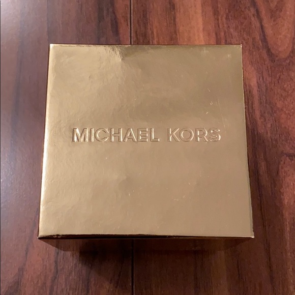 Michael Kors watch and bracelet - Picture 2 of 2